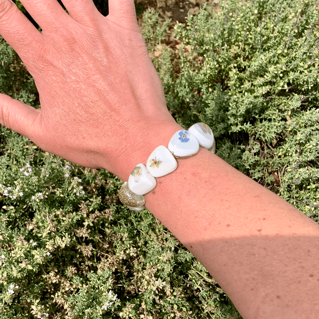 Bracelet Galets - Fleurs et paillettes